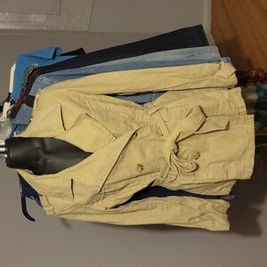 Old Navy Women’s Lightweight Linen-Blend Safari Utility Jacket